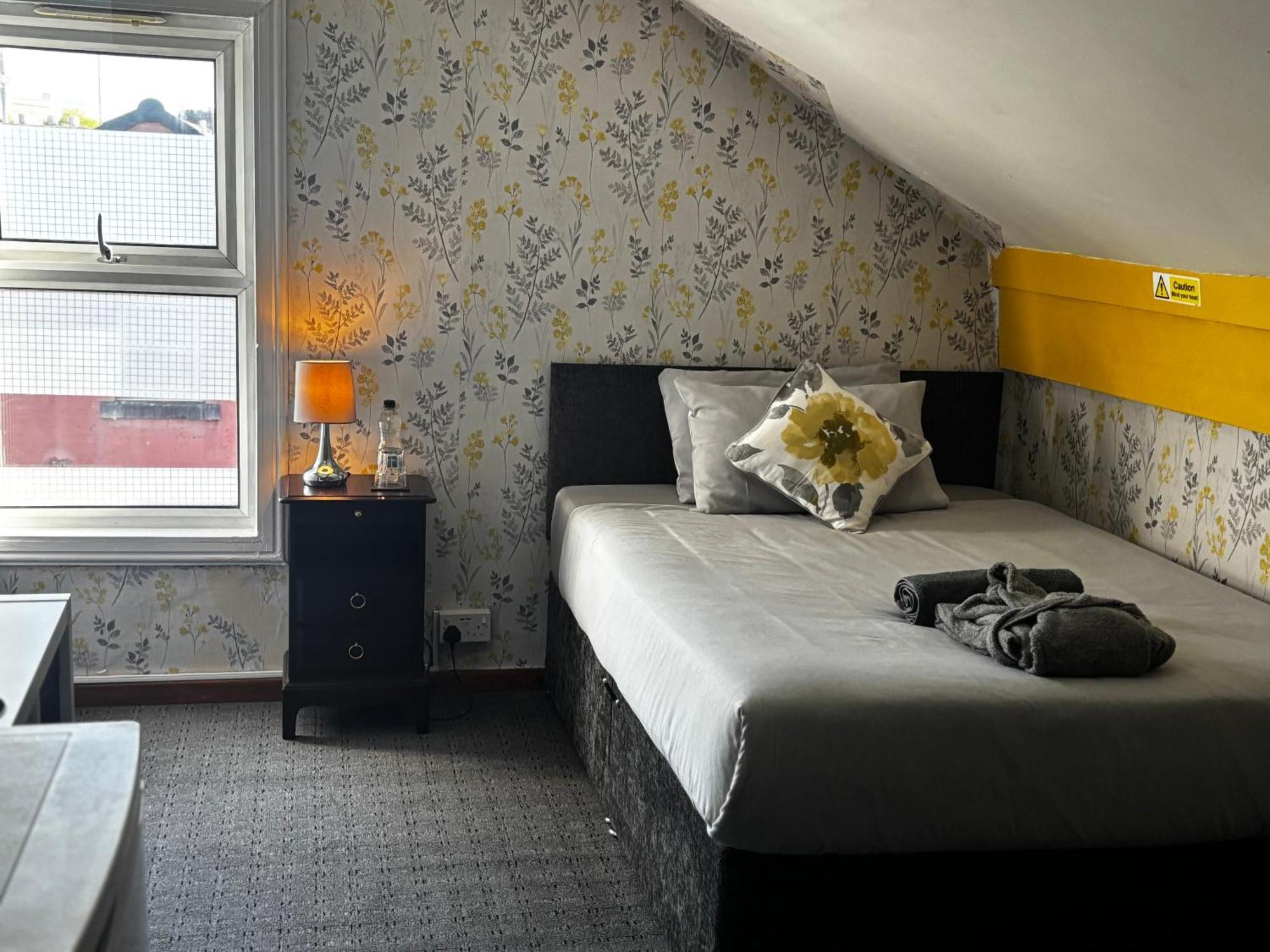 Kayumba Properties Ltd Leeds  Eksteriør bilde