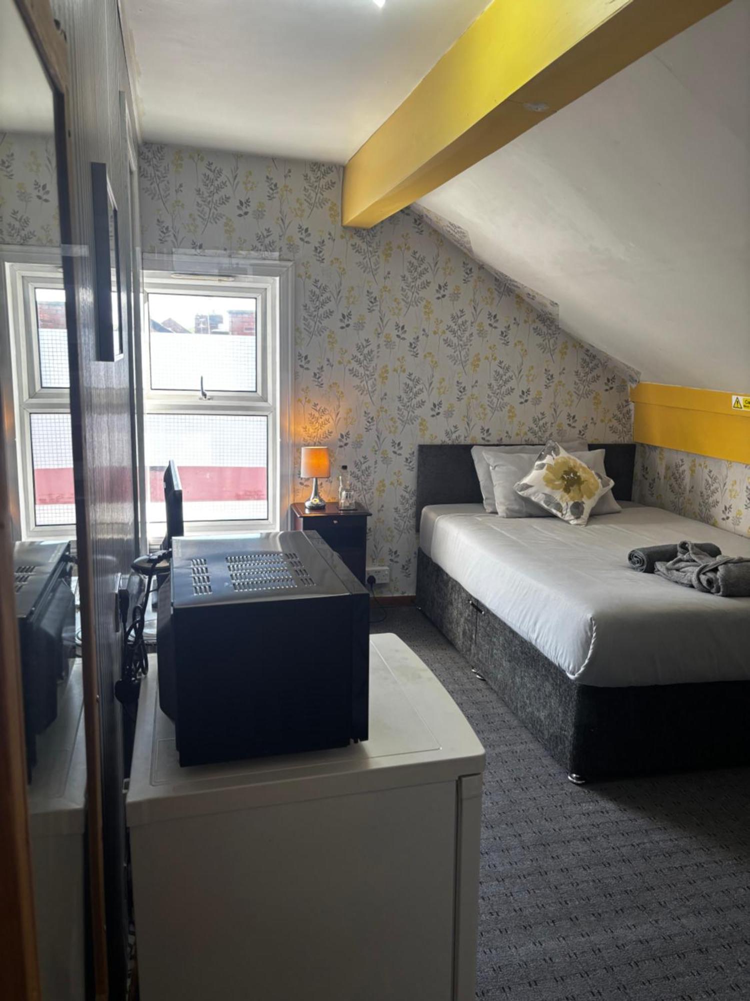 Kayumba Properties Ltd Leeds  Eksteriør bilde